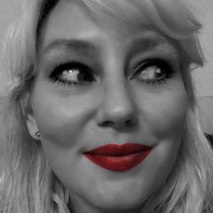 Meet your Posher, April